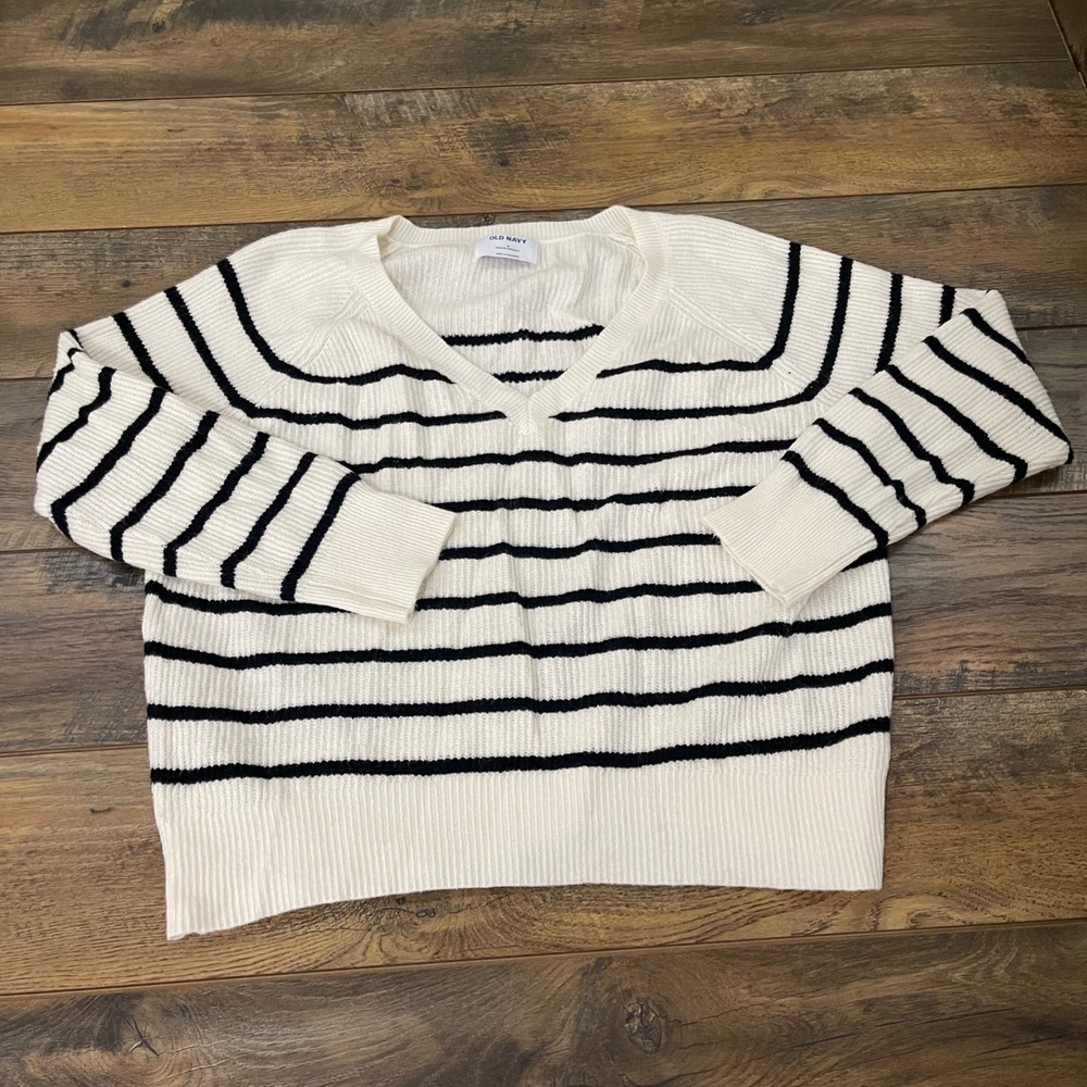 Old Navy Womens Ivory Black Striped V-Neck Ribbed Knit Sweater Size M Cozy Fall
